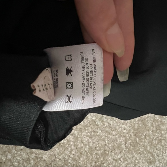 Under Armour Heat Gear Kids Top - Picture 6 of 8